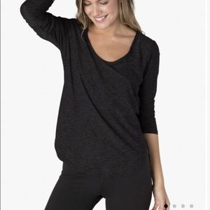 Beyond yoga cut and run pullover black